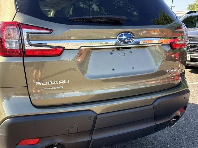 New 2026 AUTUMN GREEN METALLIC Subaru Limited 7-Passenger image 11