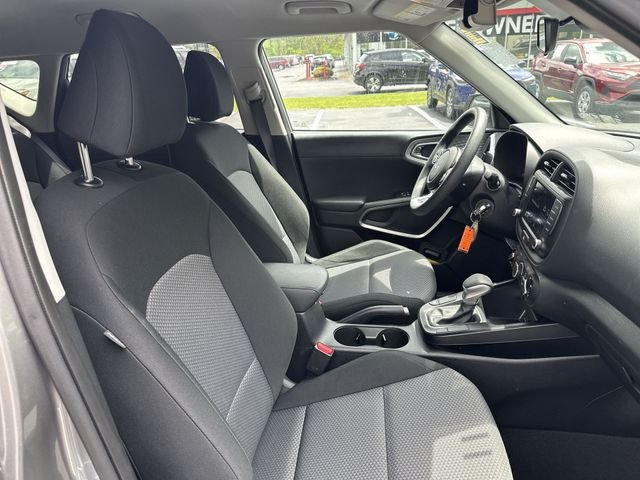 2025 Kia Soul LX - Photo 27