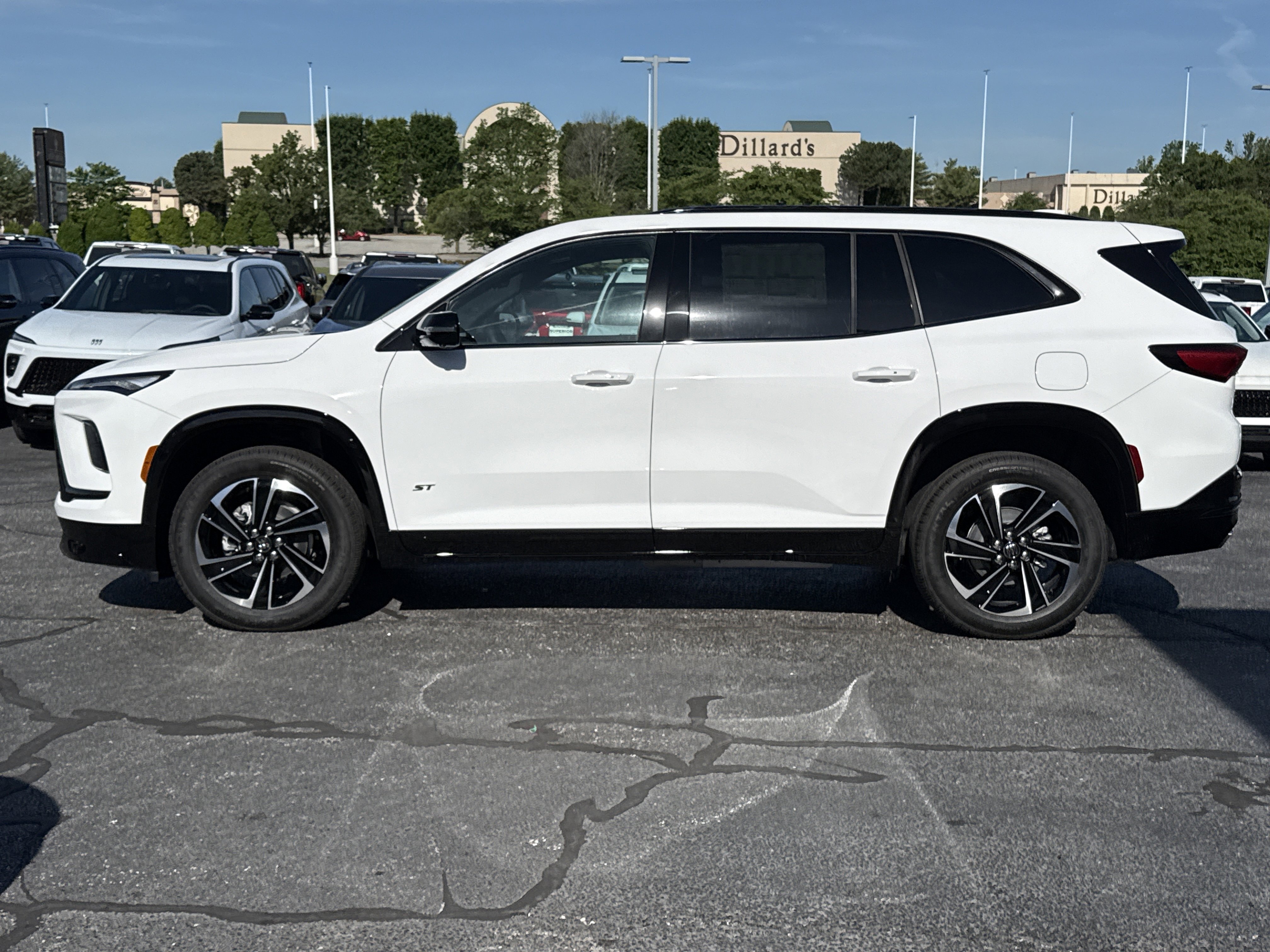 2026 Buick Enclave Sport Touring - Photo 13