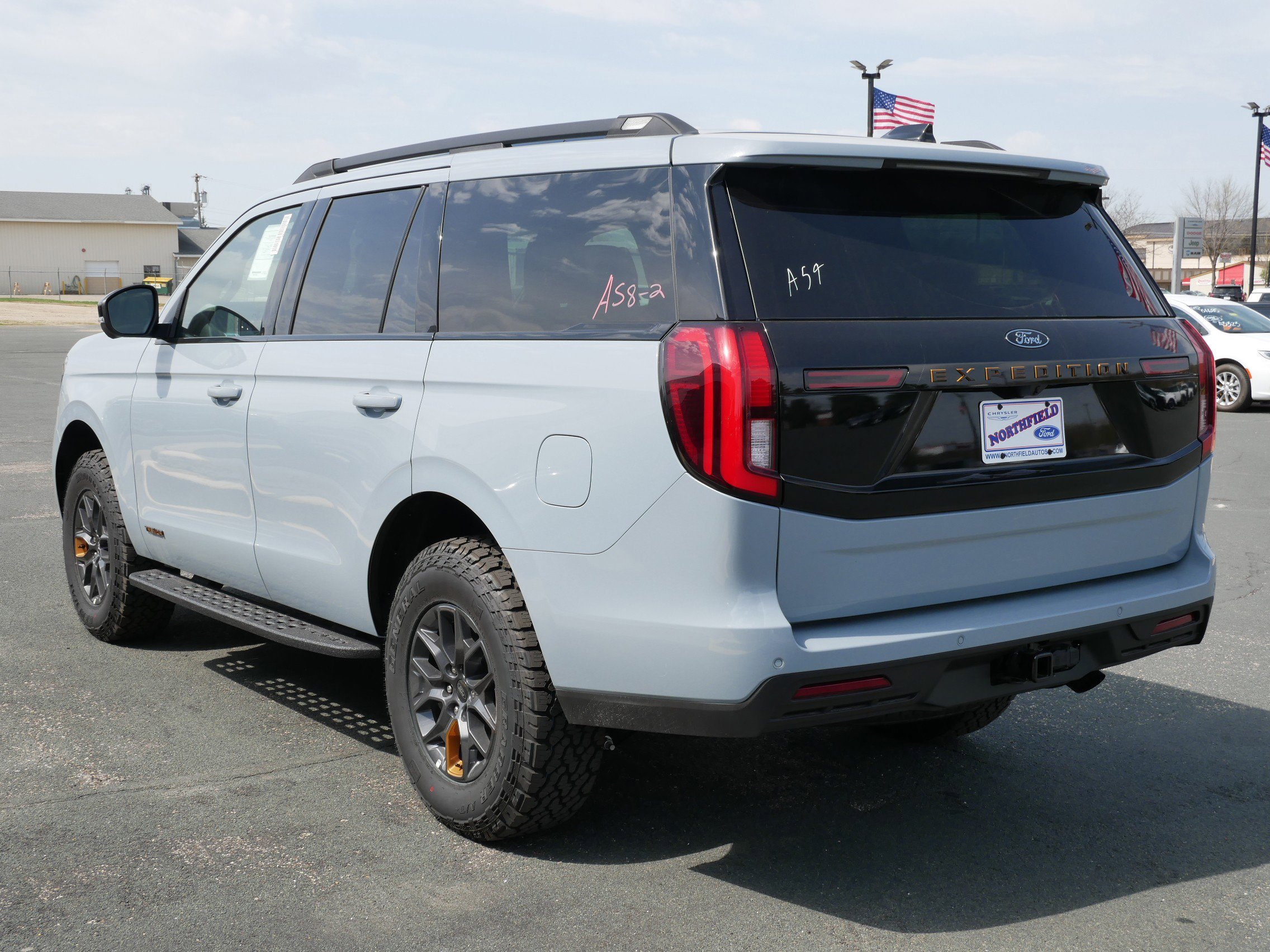 View vehicle photo 6