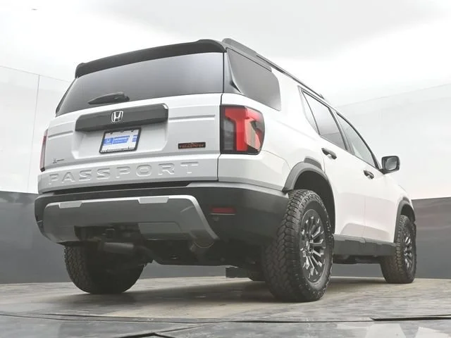 Certified Used 2026 Platinum White Pearl Honda TrailSport image 107