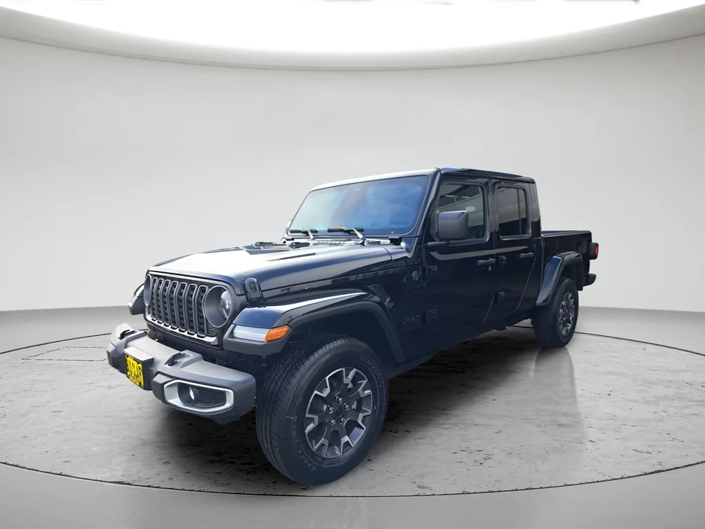 2026 Jeep Gladiator Sahara Auto's photo
