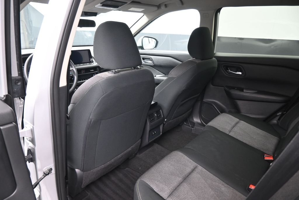 Used 2024 Silver Nissan SV image 23