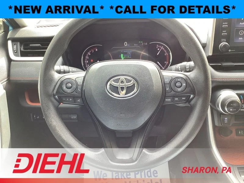 Used 2019 Blue Toyota Adventure image 23