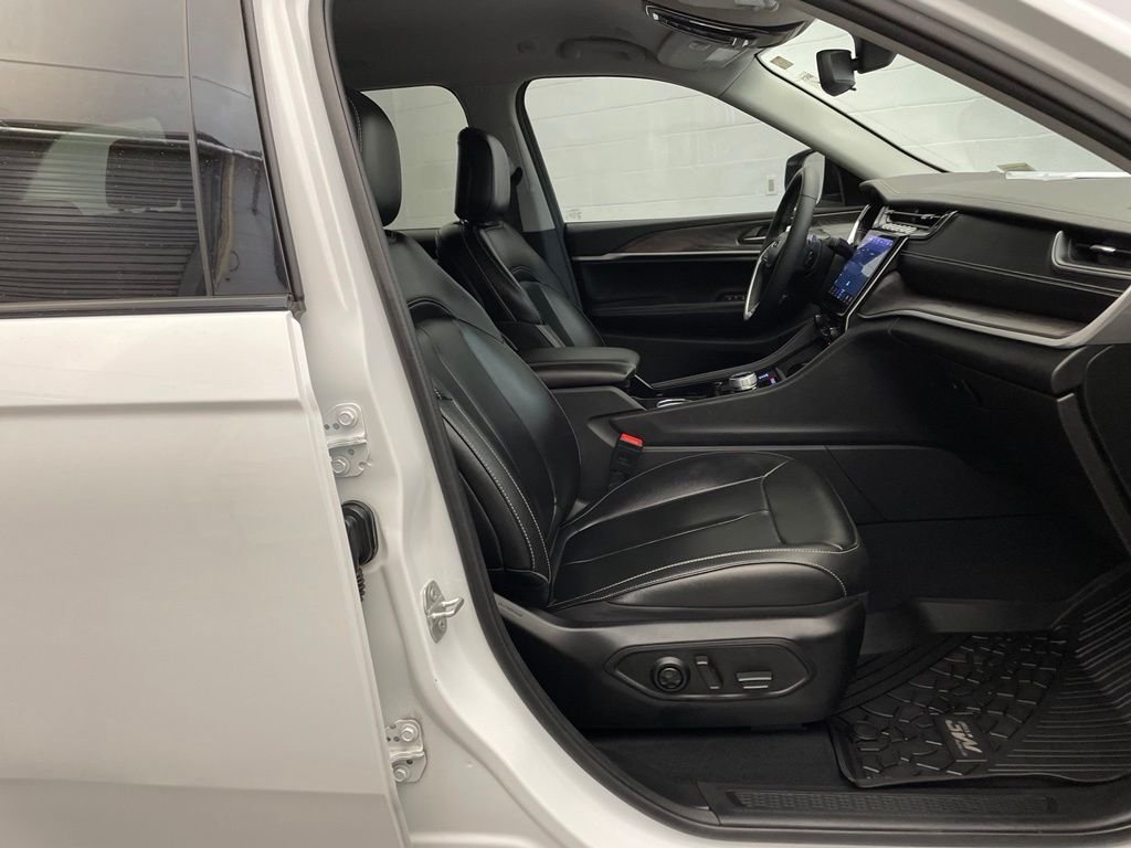 Certified Used 2023 White Jeep Limited image 28