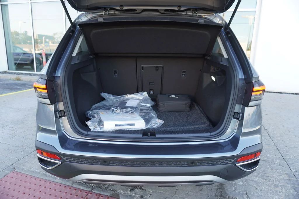 New 2026 Gray Volkswagen 1.5T SE image 25