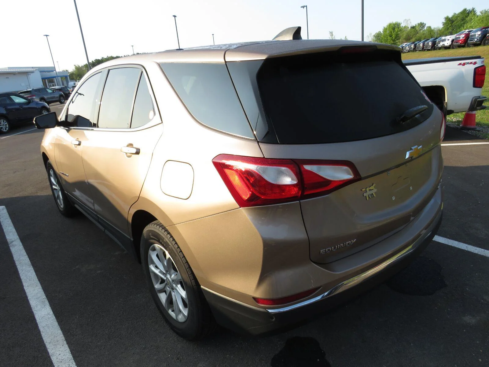 Used 2019 Sandy Ridge Metallic Chevrolet LT image 9