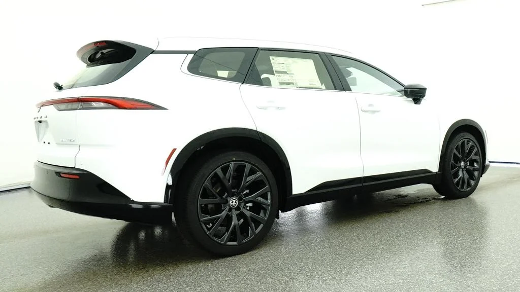 New 2026 Oxygen White Toyota Limited image 17