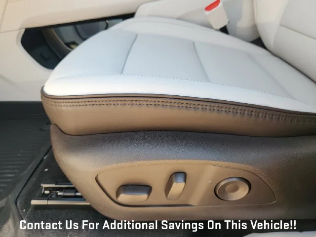 2027 GMC Acadia Denali - Photo 19