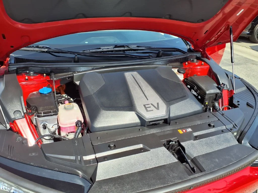 Certified Used 2023 Red Kia Wind image 7