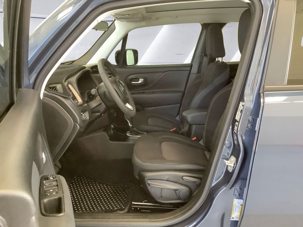 Used 2023 Blue Jeep Altitude image 7