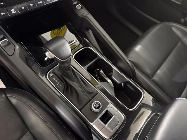 Used 2025 Green Kia S image 20