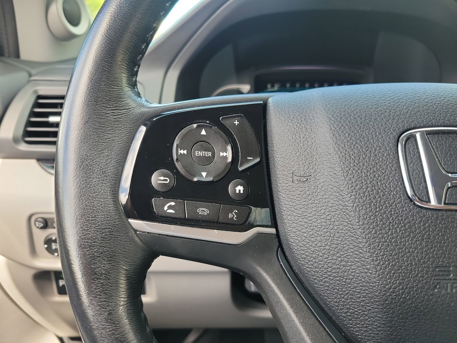Used 2019 Gray Honda Elite image 30