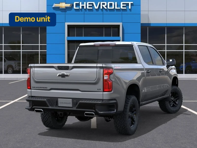 Used 2026 Grey Chevrolet 4WD Crew Cab 147" LT Trail Boss image 4