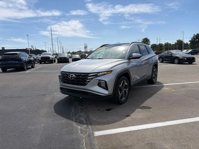 Used 2022 Silver Hyundai SEL Convenience image 22