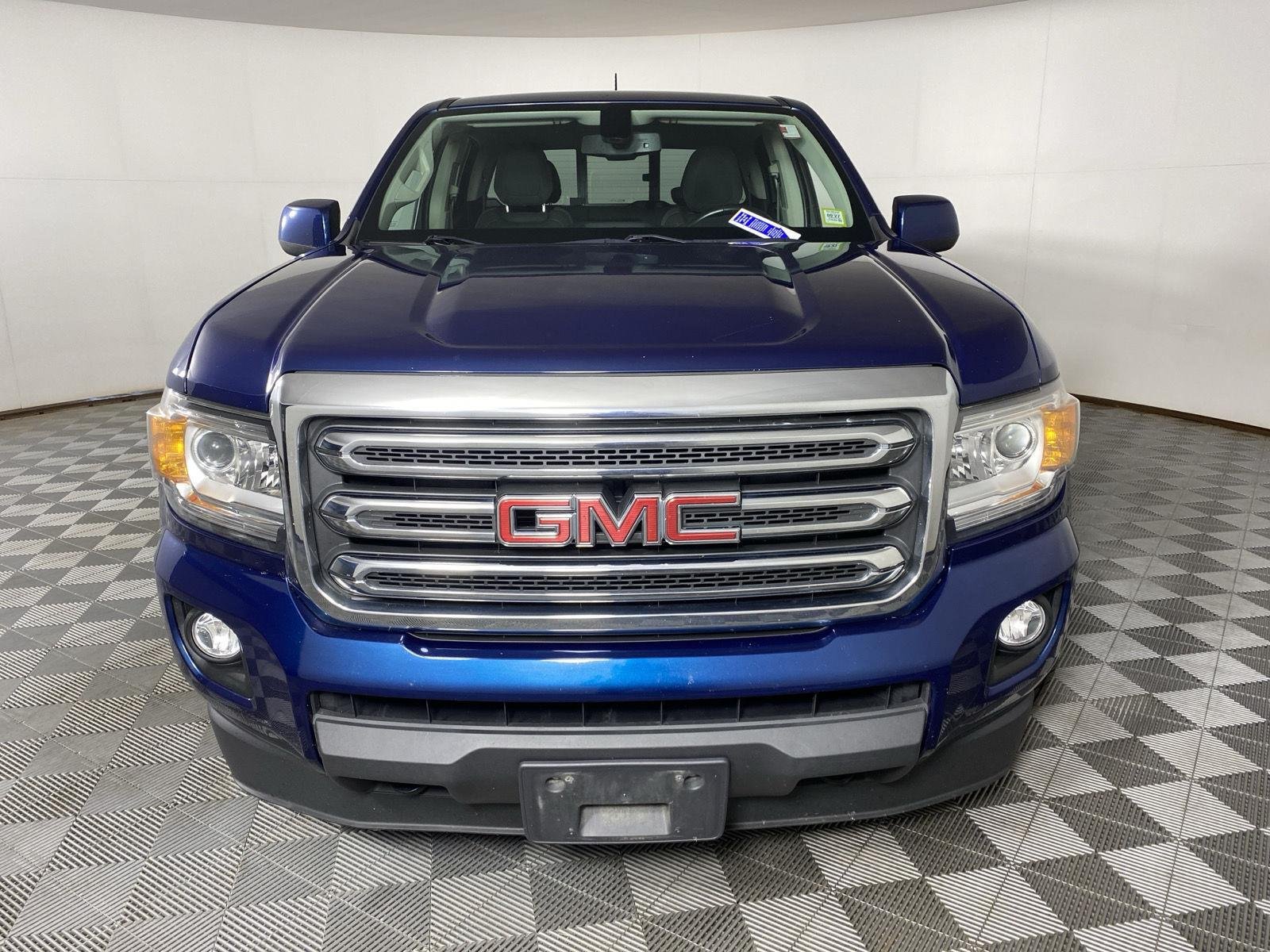 Used 2020 Blue Emerald Metallic GMC 4WD SLE image 12