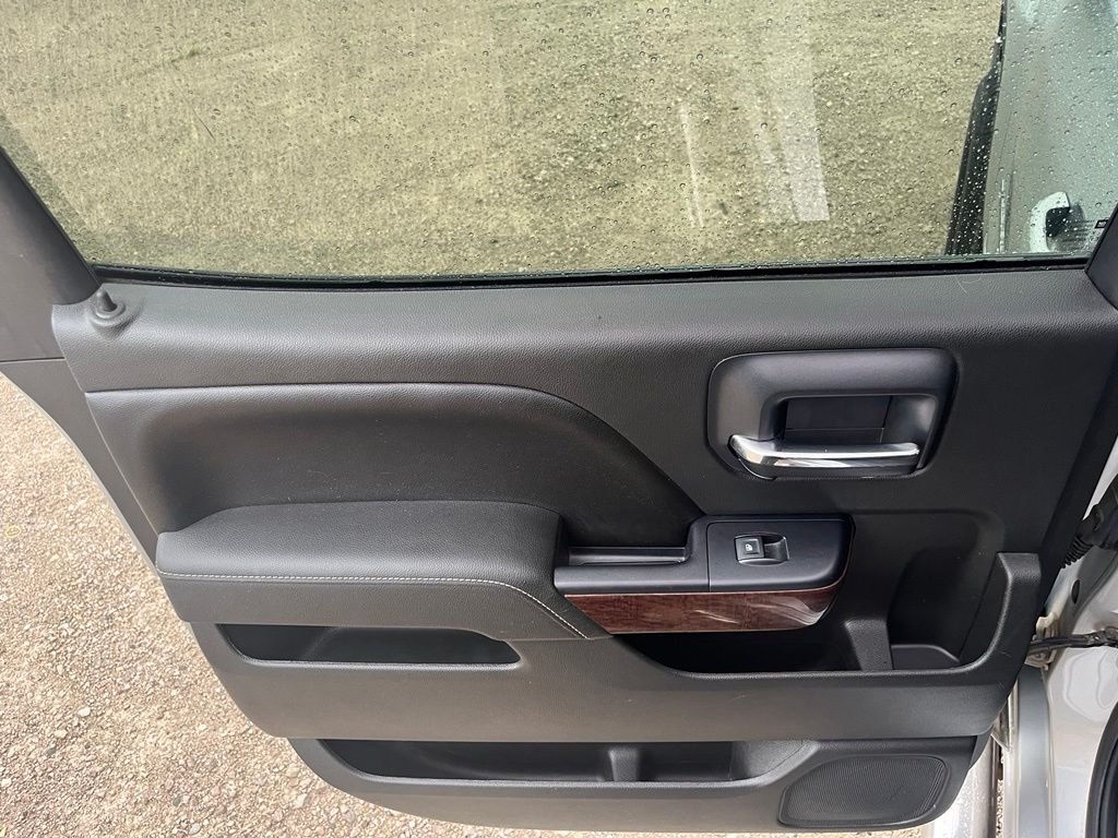 Used 2015 Quicksilver Metallic GMC SLE image 21