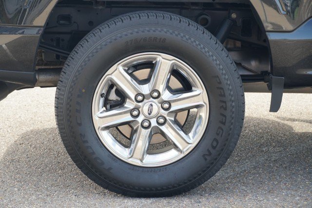 Used 2024 Agate Black Metallic Ford XLT image 6