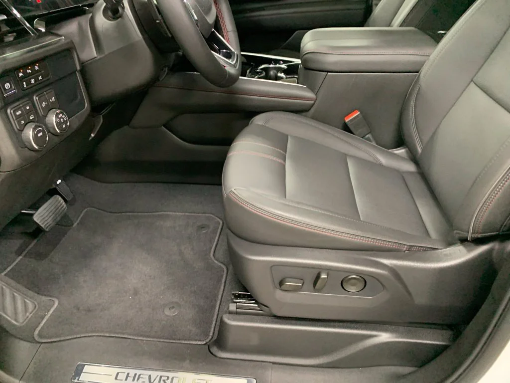 Used 2026 Summit White Chevrolet RST image 33