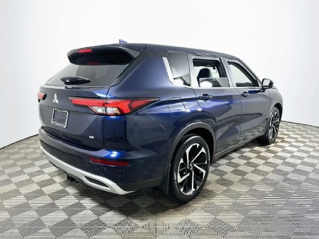 Certified Used 2023 Blue Mitsubishi SE image 3