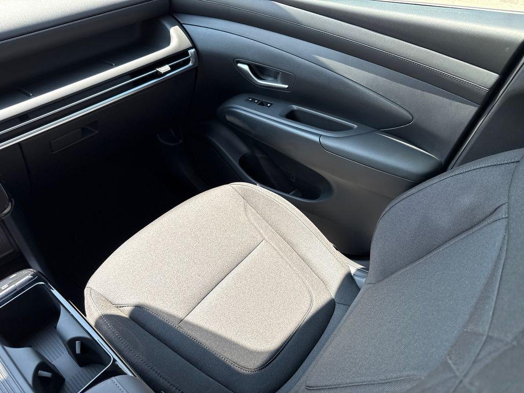 New 2026 Gray Hyundai SEL FWD image 15