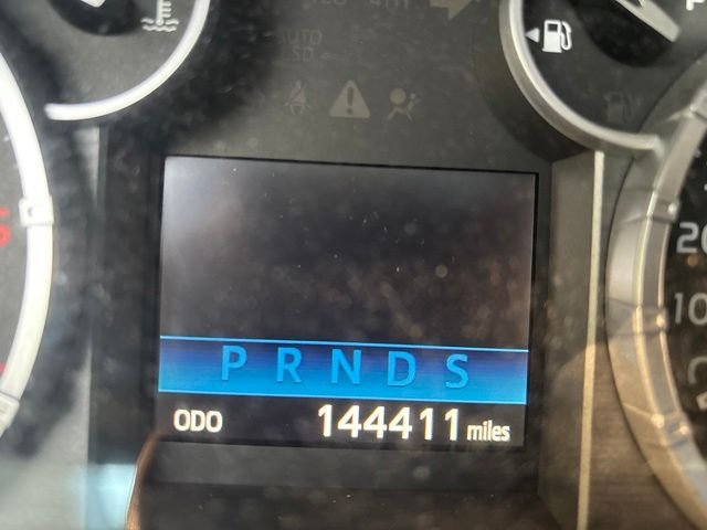 Used 2014 Black Toyota SR5 image 11