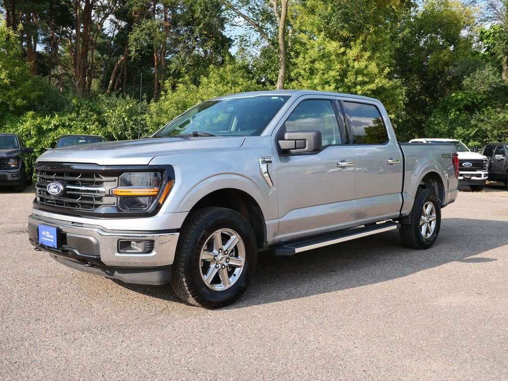 Used 2025 Silver Ford XLT image 2