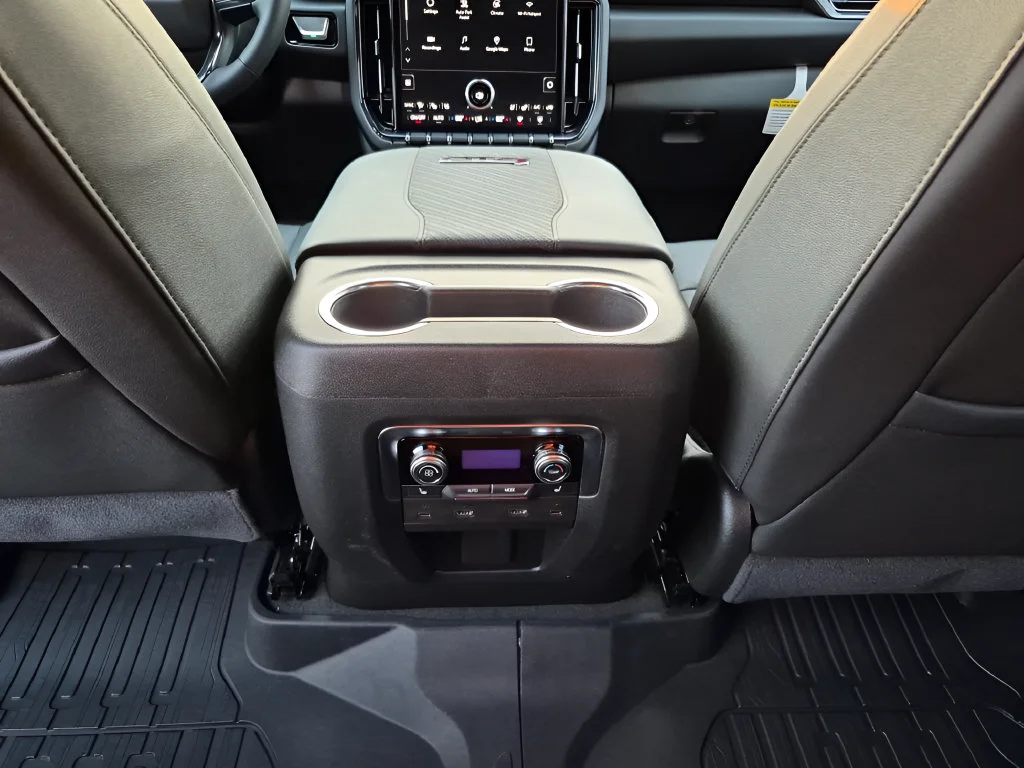 New 2026 GMC Yukon XL AT4, photo 31