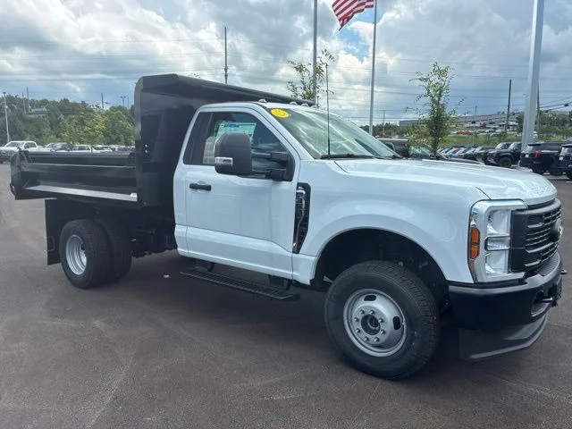2026 Ford F-350 Super Duty Chassis Cab XL - Photo 9