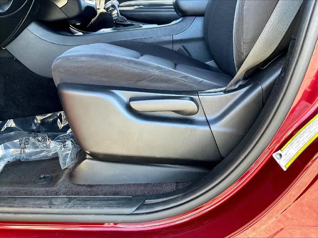Used 2019 Redline 2 Coat Pearl Dodge SXT image 36