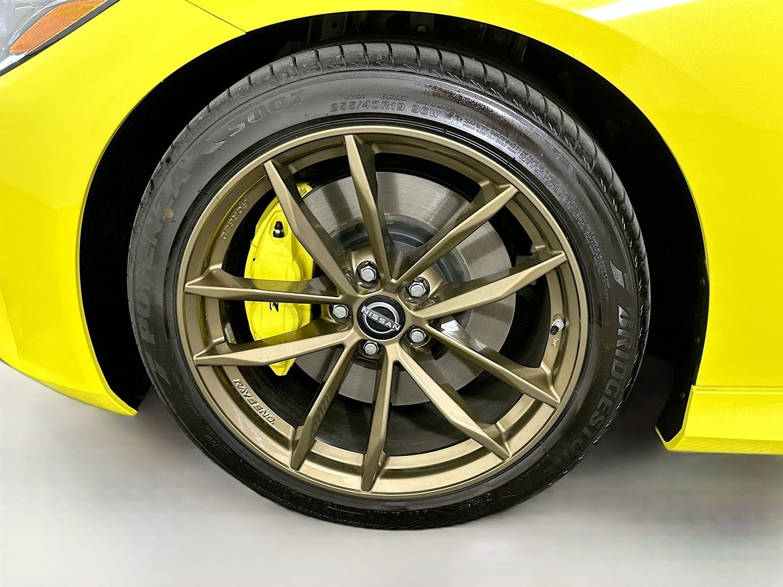 Used 2023 Yellow Pearl Nissan Proto Spec image 29