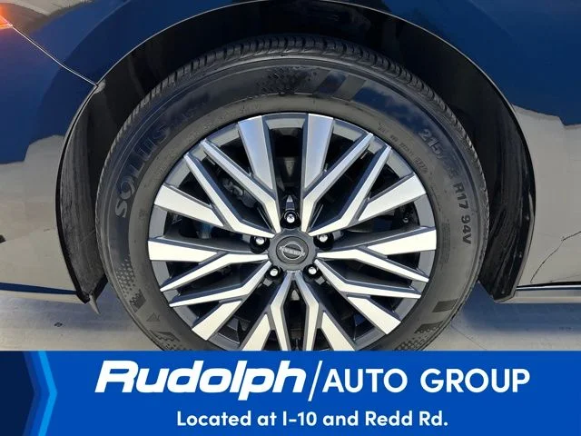 Used 2025 Black Nissan 2.5 SV image 31