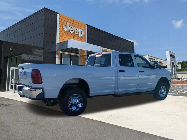 New 2026 Bright White Clear-Coat Exterior Paint RAM Tradesman image 12