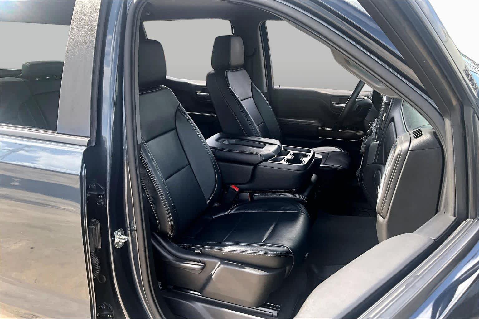 Used 2022 Shadow Gray Metallic Chevrolet LT image 9