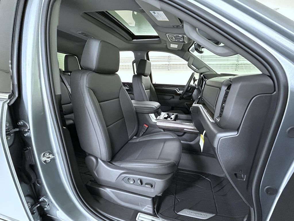 2026 Chevrolet Silverado 3500 HD LTZ - Photo 15