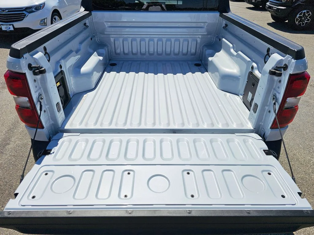 New 2025 White Ford XLT image 13