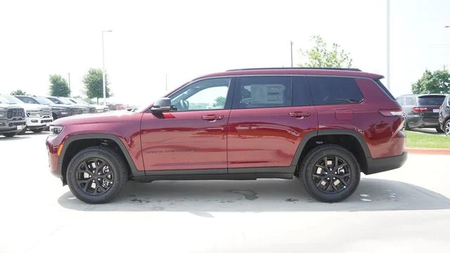 New 2026 Velvet Red Pearl-Coat Exterior Paint Jeep Altitude image 6