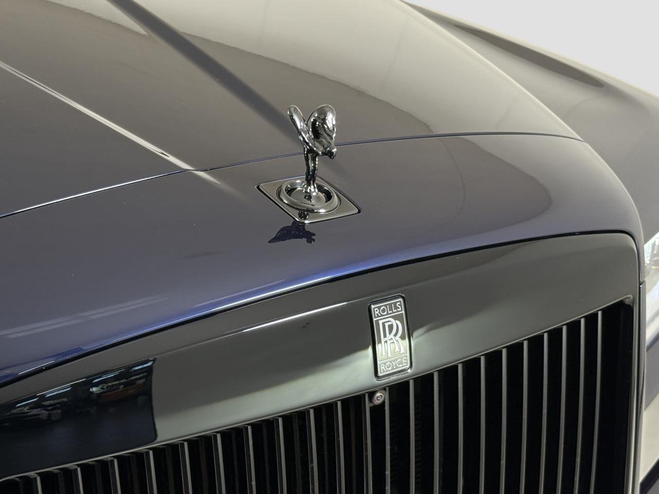 Used 2022 Midnight Blue Rolls-Royce Black Badge | Executive Rear Seating | Rear Entertainment image 44