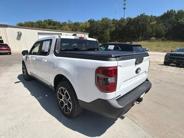 Used 2026 White Ford Lariat image 5
