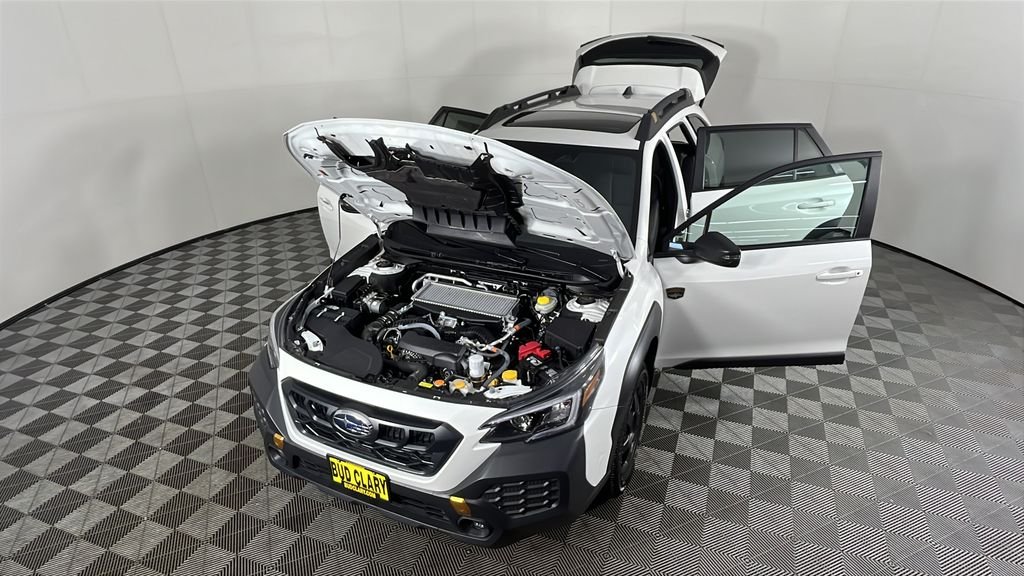 Used 2025 Crystal White Pearl Subaru Wilderness image 14