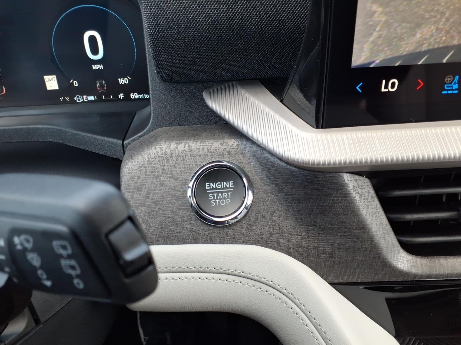 New 2026 Agate Black Metallic Ford Platinum™ image 23