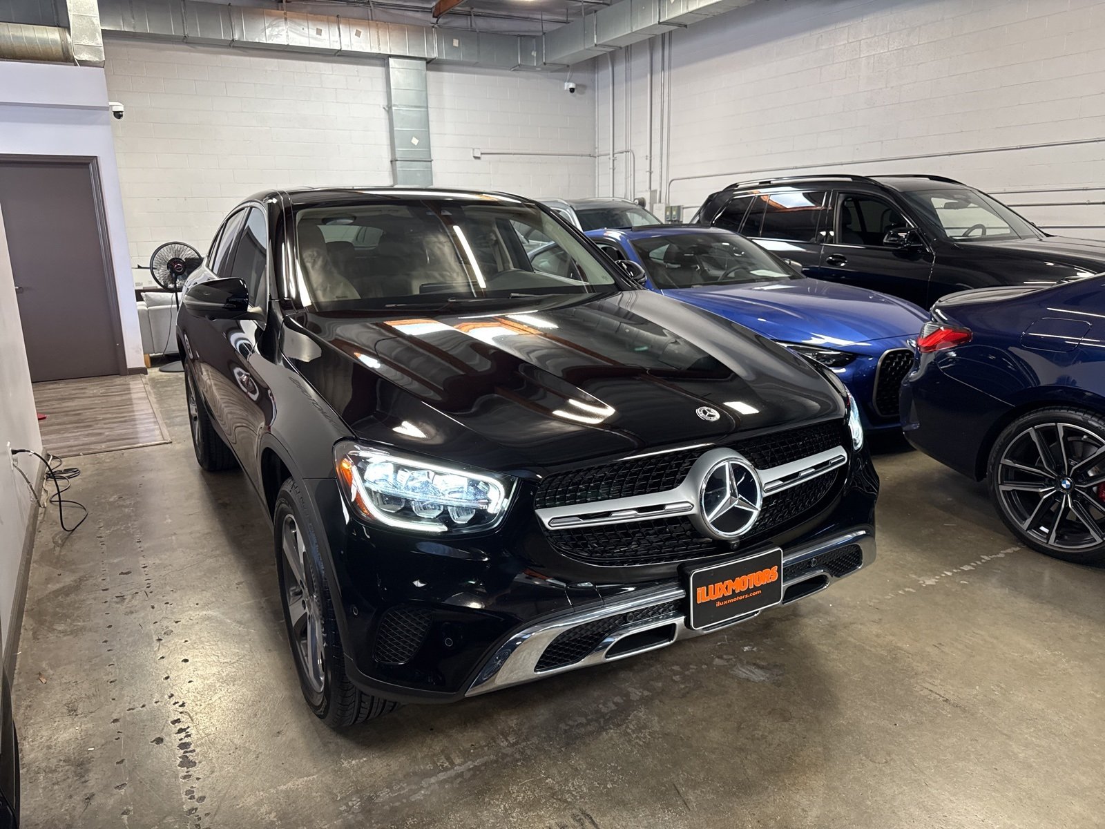 2022 Mercedes Benz GLC 300 4MATIC photo 3