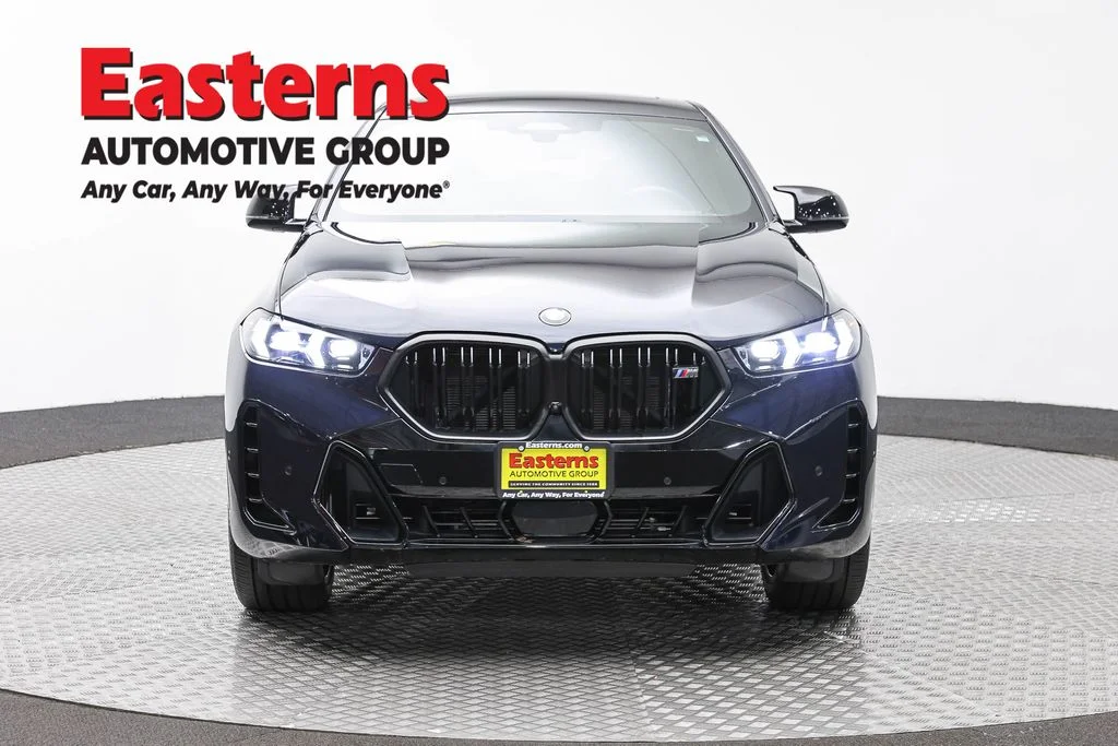 Used 2025 Black BMW M60i image 2