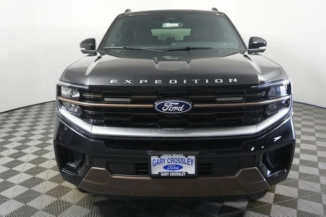 New 2027 Agate Black Metallic Ford MAX King Ranch® image 7
