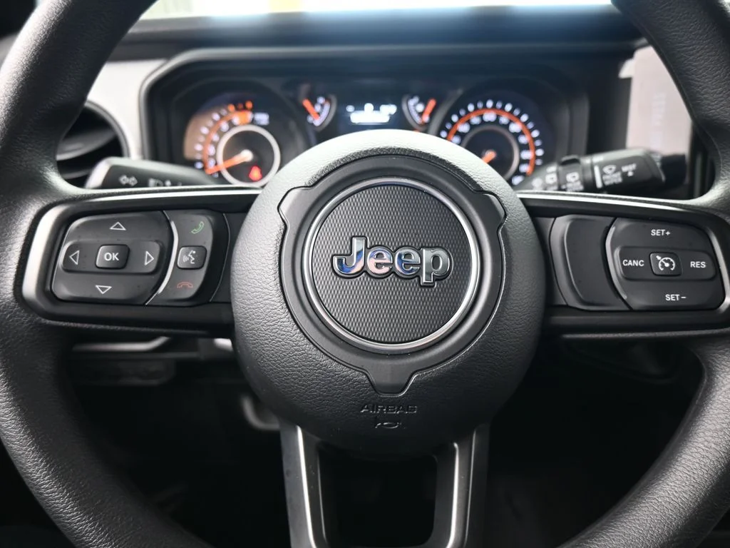 New 2026 Bright White Clear-Coat Exterior Paint Jeep Sport image 23