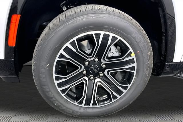 New 2026 Bright White Clearcoat Jeep  image 13