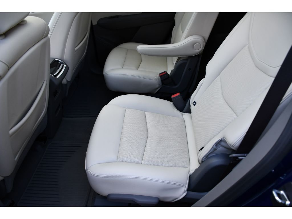 Used 2023 Opulent Blue Metallic Cadillac FWD Premium Luxury image 16