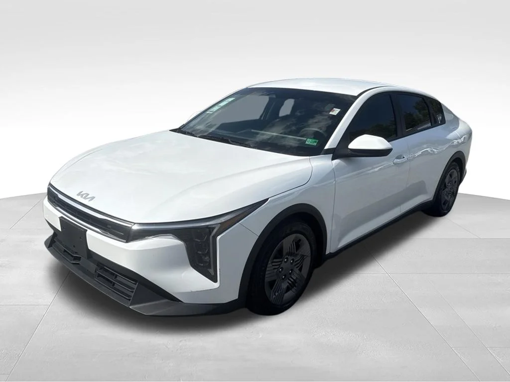 Used 2025 White Kia LX image 13