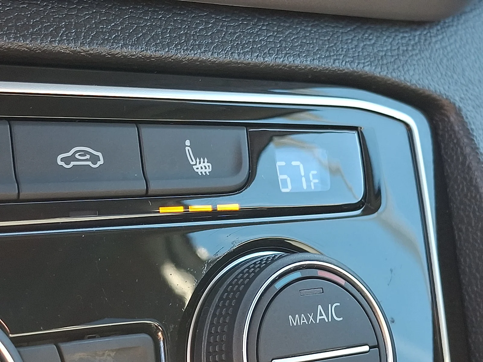 2022 Volkswagen Atlas SE w/Tech - Photo 25