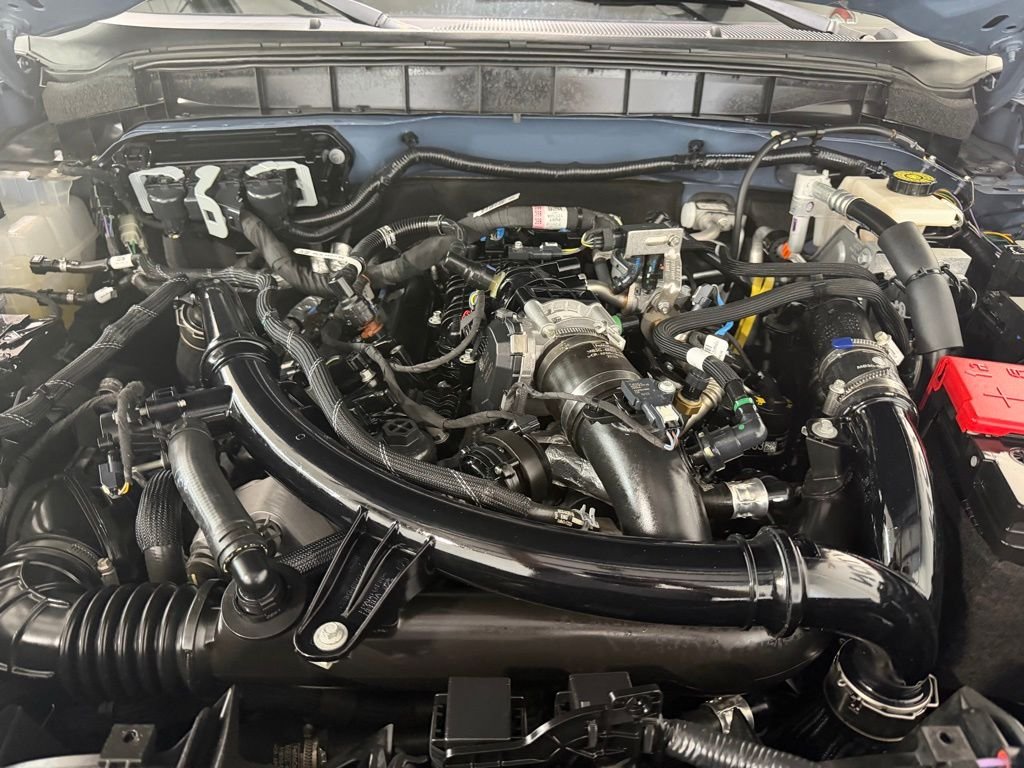 Used 2023 Gray Ford Wildtrak image 9